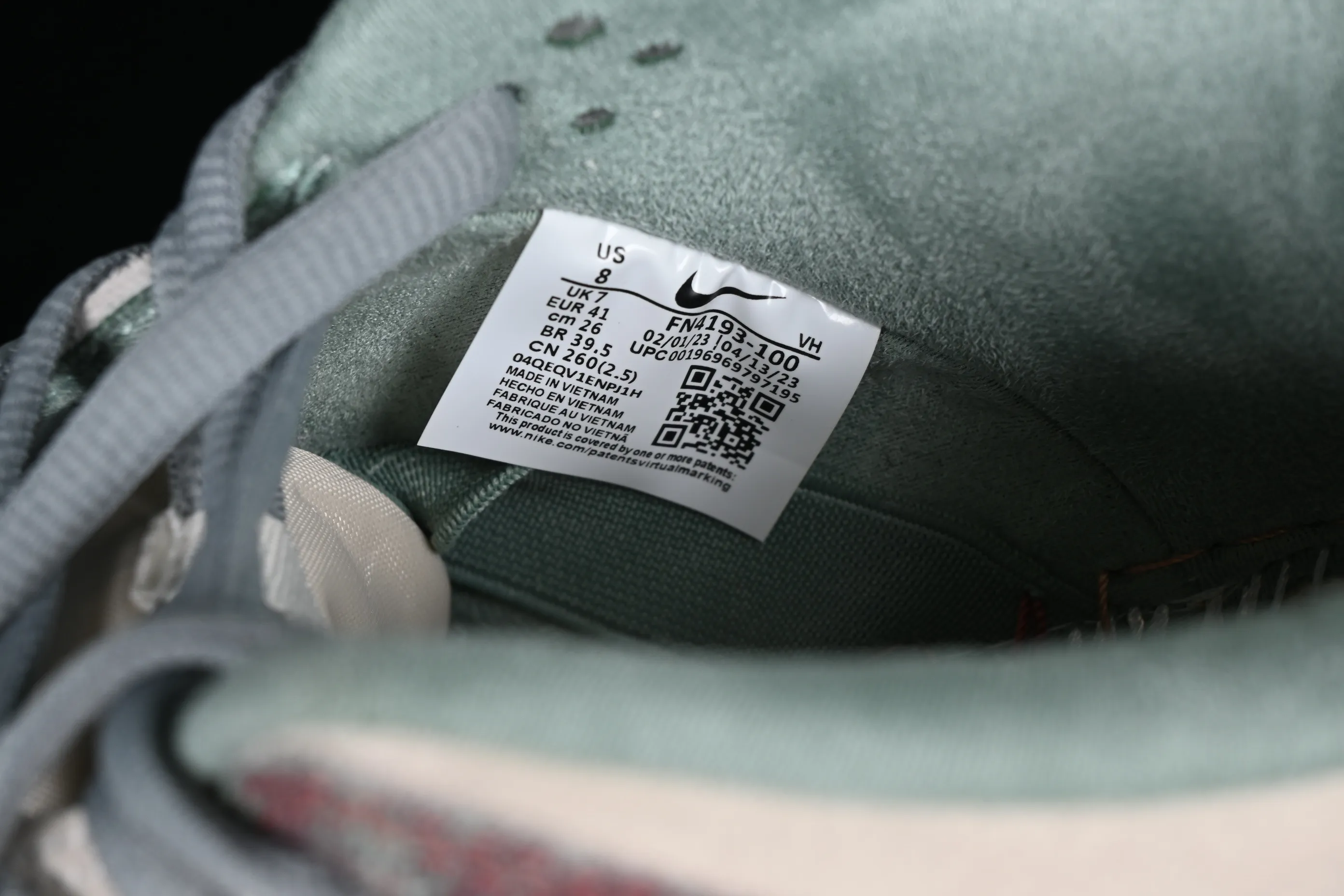 All categories Nk SB Dunk Series Nk SB Dunk Low low-top sneakers J version Crenshaw Skate Club x Nk SB Dunk Low joint model SB low-top sports and leisure sneakers FN4193-100